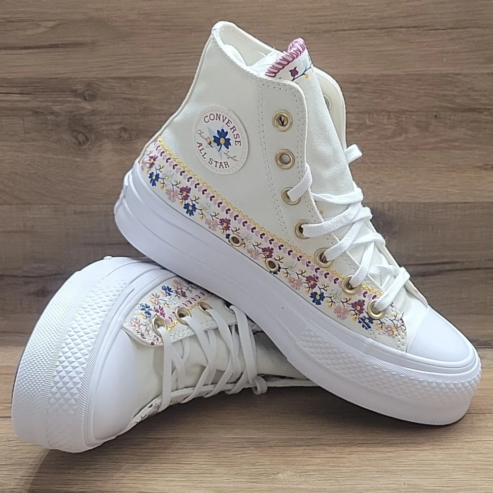 Converse White High-Top Sneakers with Classic Design - Picture 6 of 15